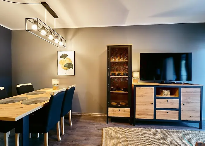 Laguna Ogrody Pieniawskie 31 Z Klimatyzacja アパート ポラニツァ・ズドゥルイ